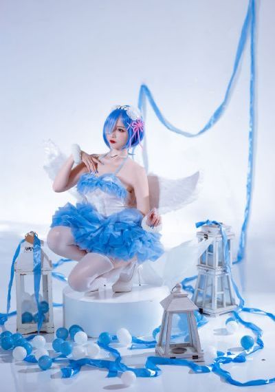 欧美日日干_HD电影完整版在线观看