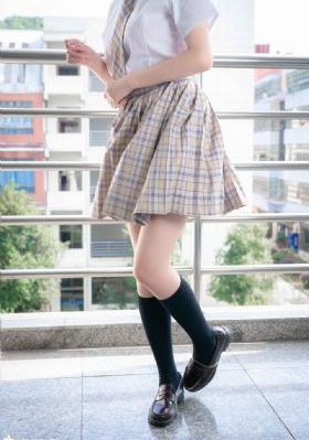 她在丈夫面前被耍了日本电影_BD天堂在线
