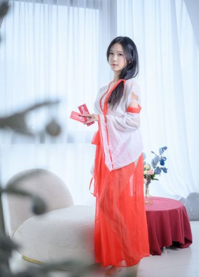 中文字幕天天躁夜夜狠狠综合_BD韩语免费观看超清