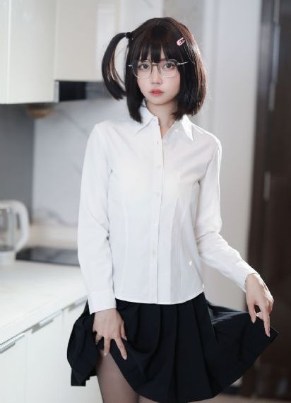 日韩在线成人_高清高清完整版播放