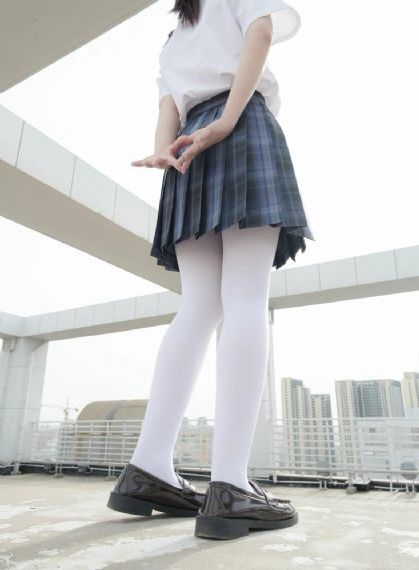 美女色诱乡下老头啪啪_手机免费观看