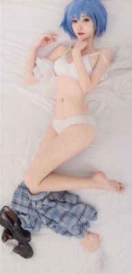 日本奶汁哺乳xxoo_720迅雷电影在线